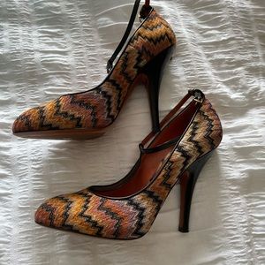 Stunning Missoni Mary Jane heels